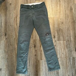 DICKIES GREEN SKINNY PANTS (OS)